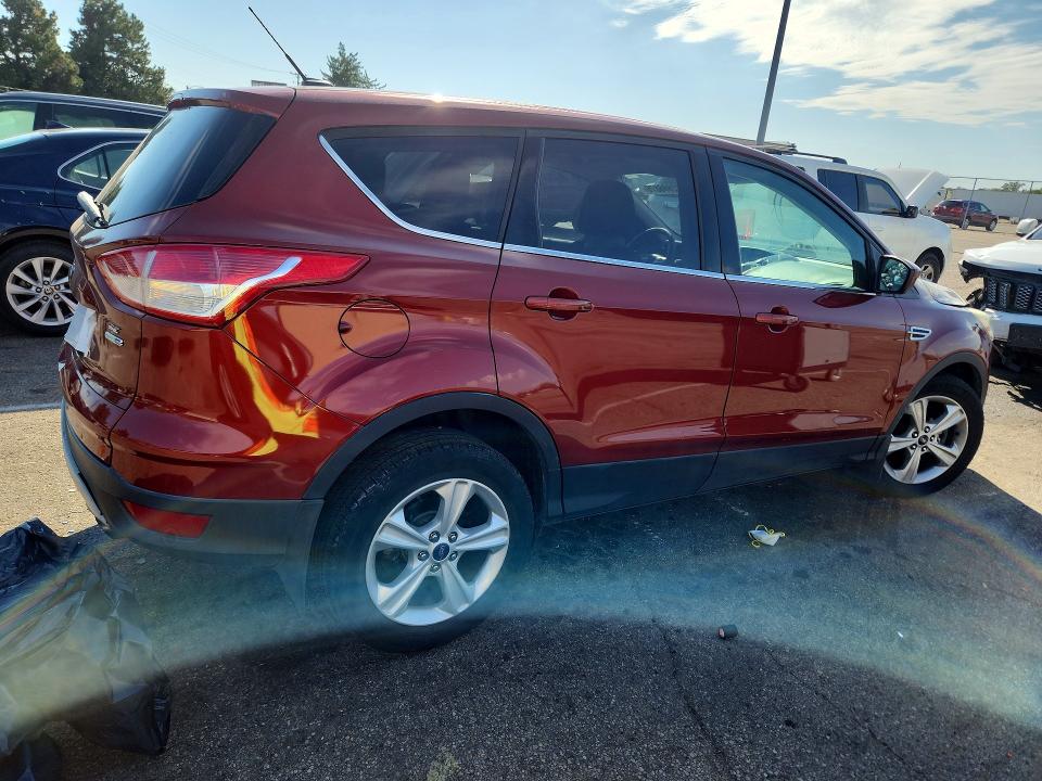 Photo 3 from auction – 2014 FORD ESCAPE with VIN 1FMCU9GX0EUC90941
