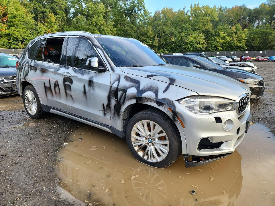 Foto 4 de la subasta – 2016 BMW X5 con VIN 5UXKR0C58G0P22881