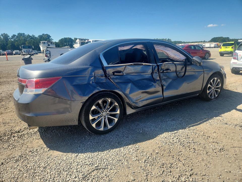 Снимка 3 от търг – 2011 HONDA ACCORD с VIN 1HGCP2F6XBA092068