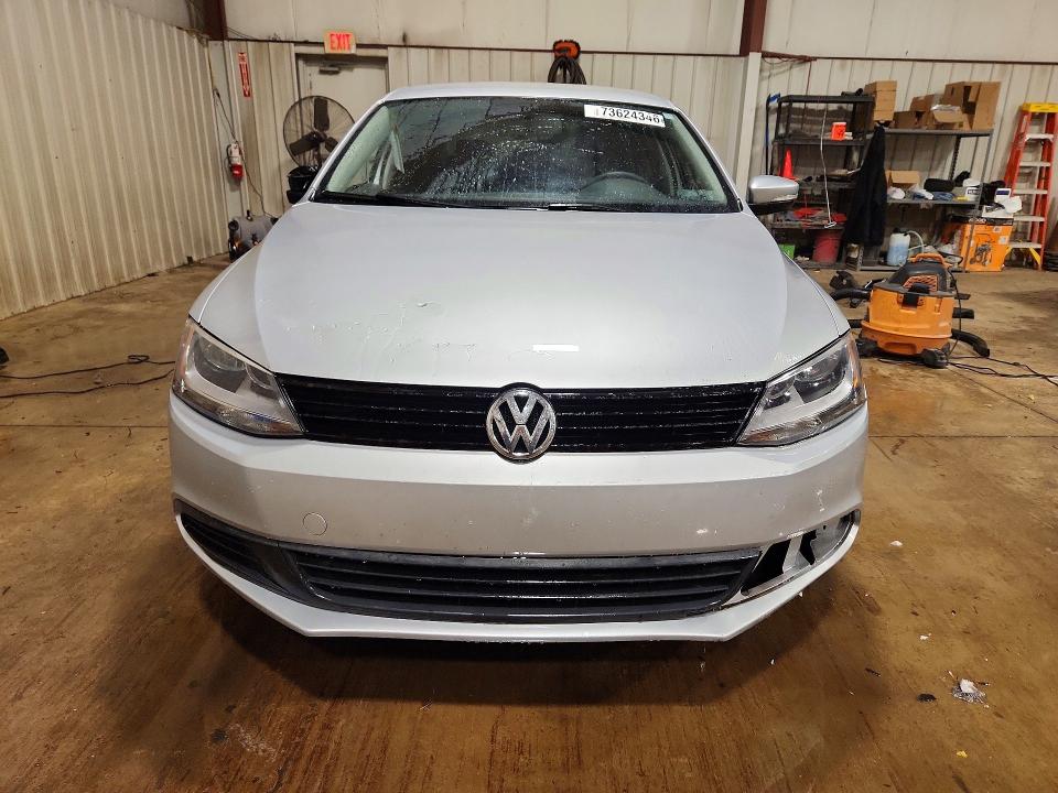 Снимка 5 от търг – 2011 VOLKSWAGEN JETTA с VIN 3VWDX7AJ7BM108240