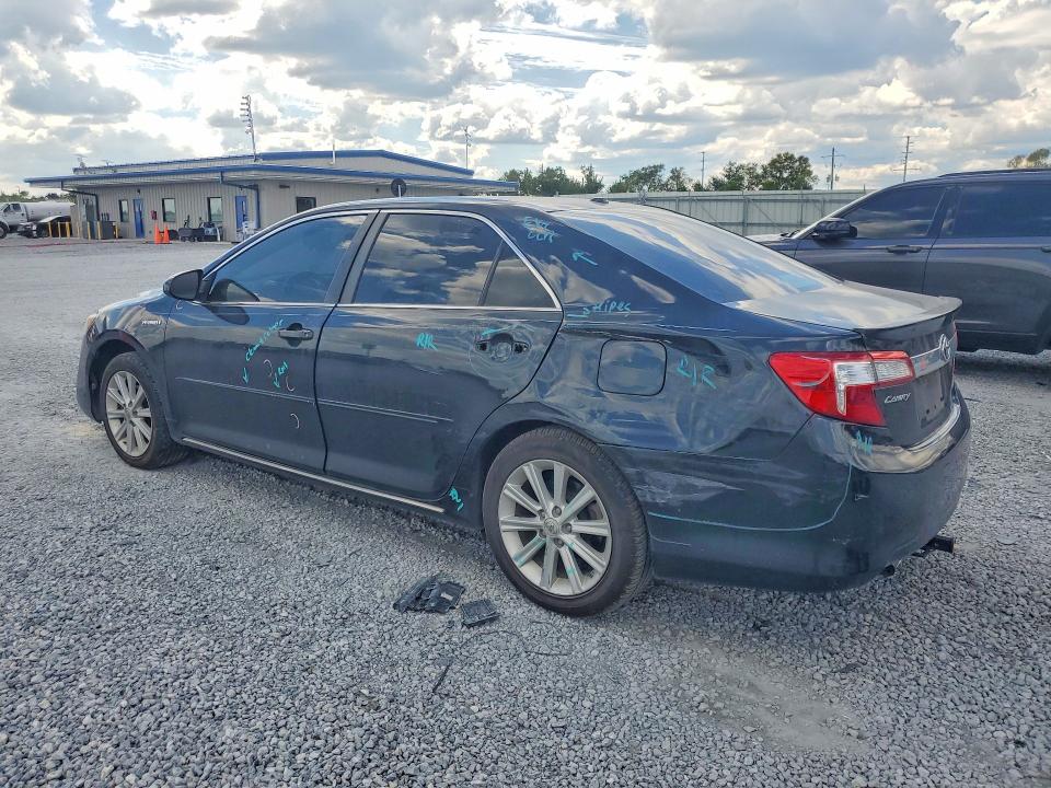 Снимка 2 от търг – 2013 TOYOTA CAMRY HYBRID с VIN 4T1BD1FK3DU071246