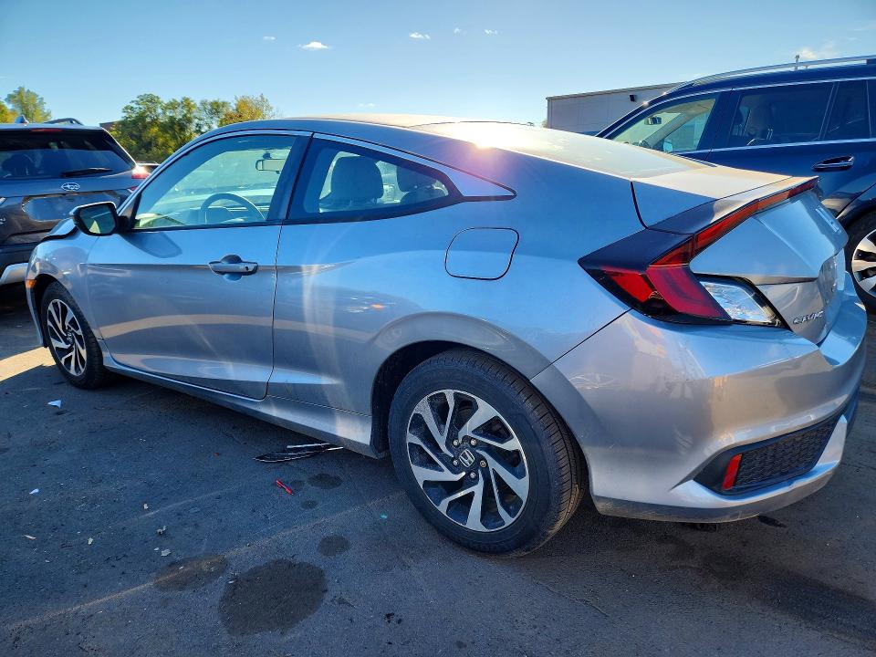Photo 2 from auction – 2018 HONDA CIVIC with VIN 2HGFC4B53JH306352