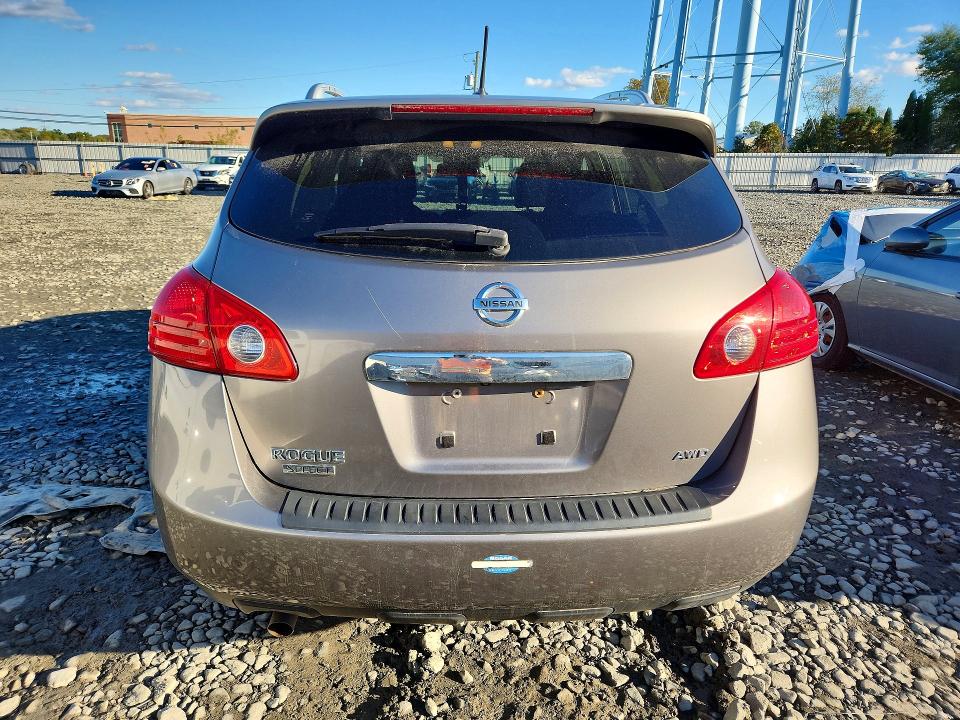 Снимка 6 от търг – 2015 NISSAN ROGUE SELECT с VIN JN8AS5MV9FW766448