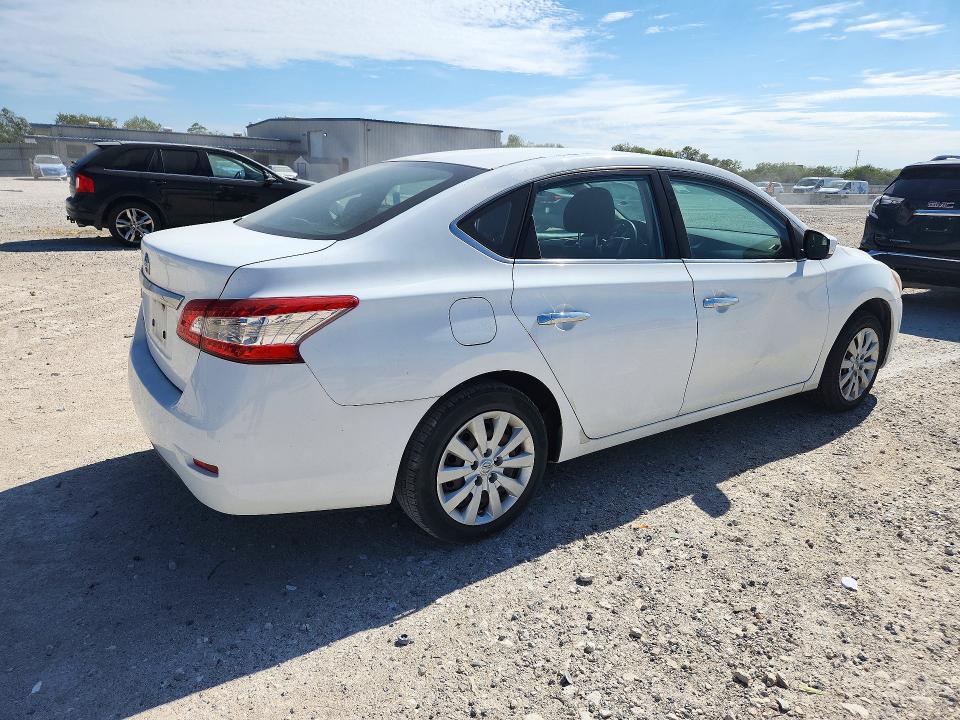 Снимка 3 от търг – 2015 NISSAN SENTRA с VIN 3N1AB7AP9FY312094