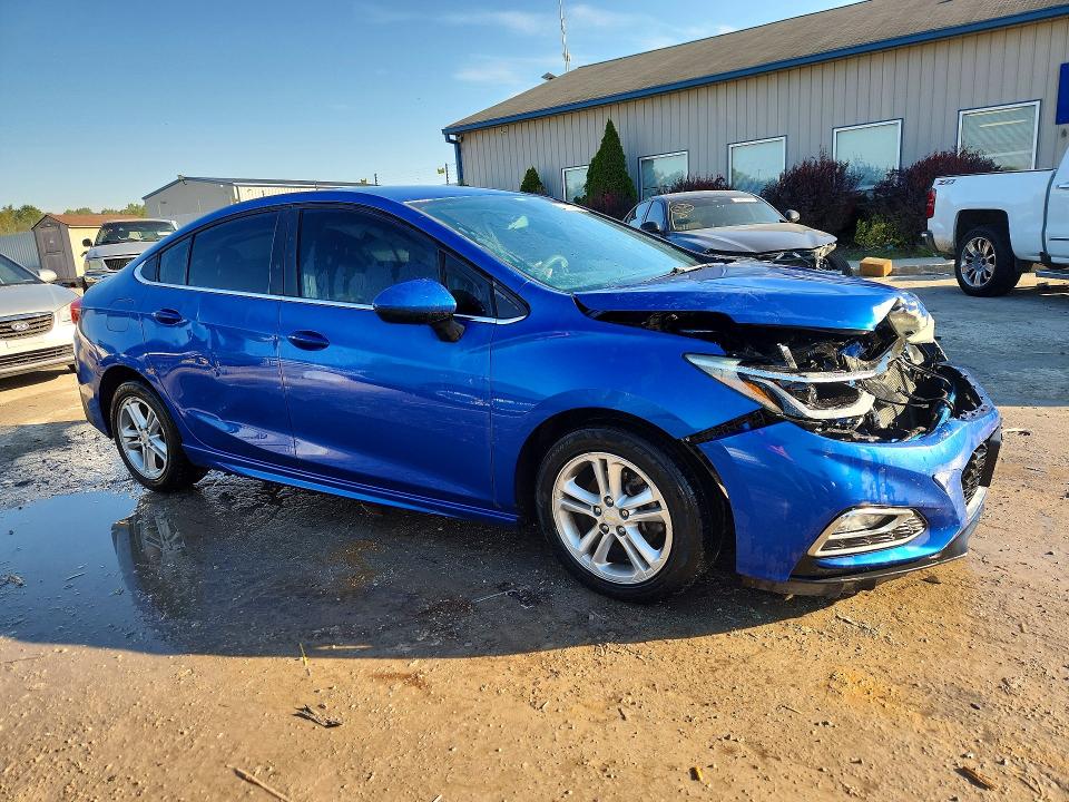 Снимка 4 от търг – 2016 CHEVROLET CRUZE с VIN 1G1BE5SM0G7246452