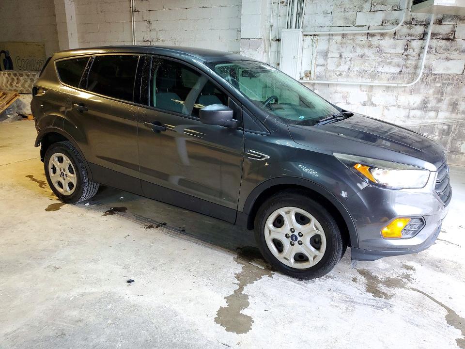 Photo 4 from auction – 2018 FORD ESCAPE with VIN 1FMCU0F72JUB60313