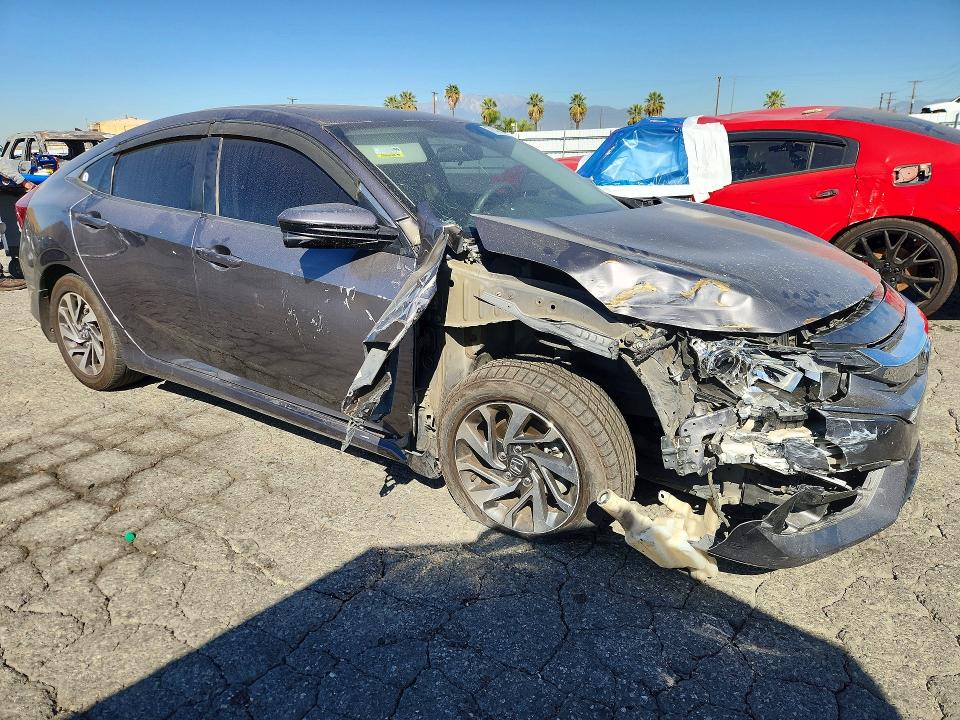 Photo 4 from auction – 2017 HONDA CIVIC with VIN 2HGFC2F78HH515452