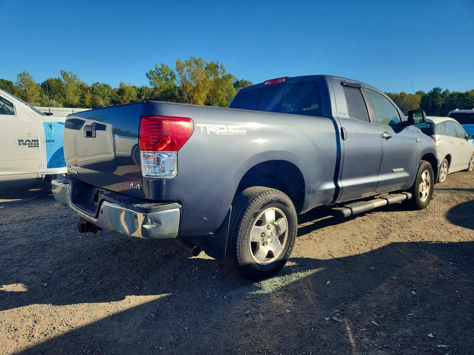 Снимка 3 от търг – 2010 TOYOTA TUNDRA с VIN 5TFBY5F16AX110848