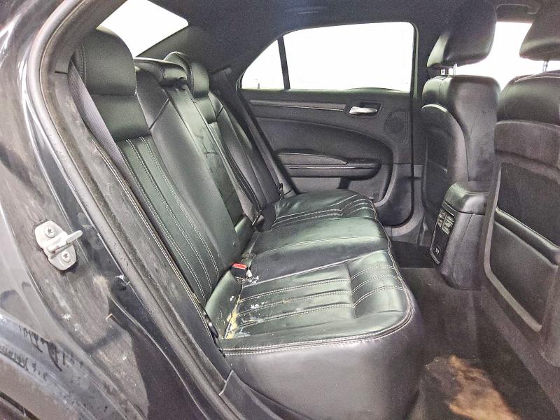 Снимка 10 от търг – 2015 CHRYSLER 300 с VIN 2C3CCAGG5FH923063