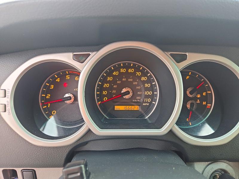 Снимка 9 от търг – 2004 TOYOTA 4RUNNER с VIN JTEBT17R240037983