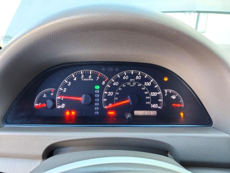 Zdjęcie 9 z aukcji – 2005 TOYOTA CAMRY z VIN 4T1BE30KX5U075068