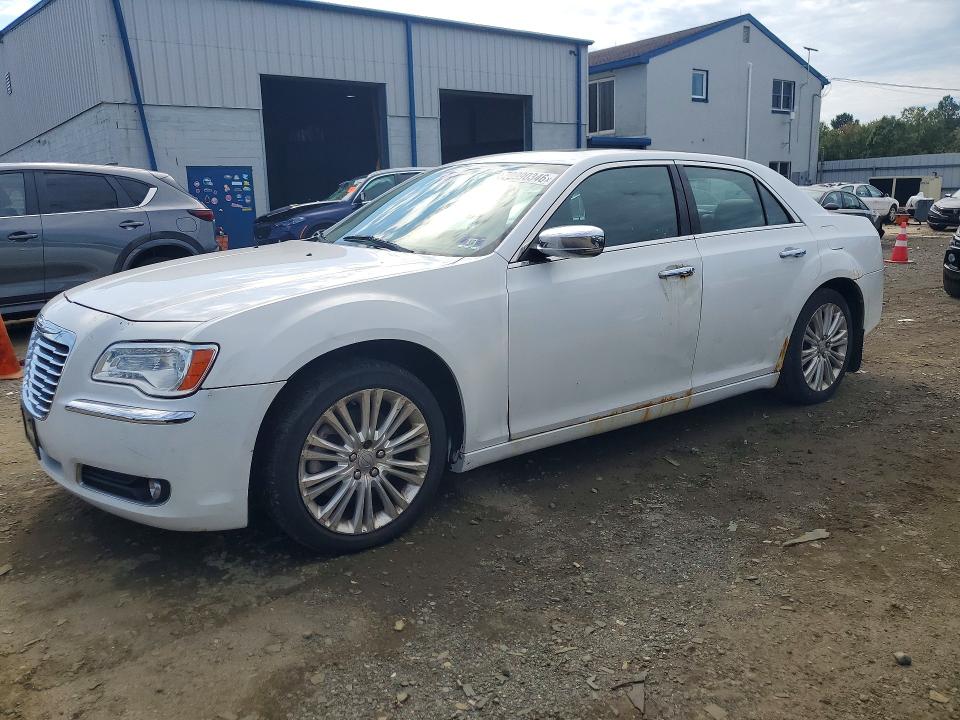 CHRYSLER 300 2012 مع رقم تعريف المركبة 2C3CCAHG2CH147565 - صورة من المزاد