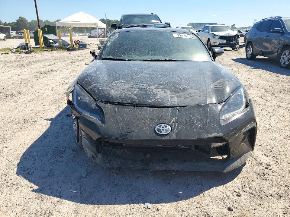 Zdjęcie 5 z aukcji – 2024 TOYOTA GR86 z VIN JF1ZNBB14R8760334