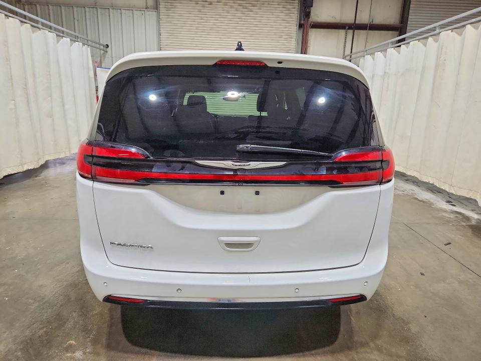 Foto 6 de la subasta – 2025 CHRYSLER PACIFICA con VIN 2C4RC1BG1SR507495