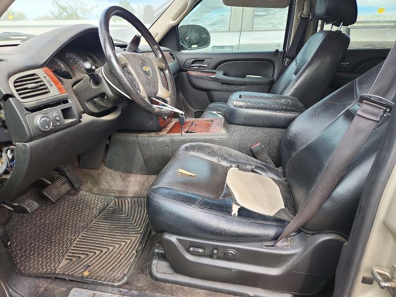 Снимка 7 от търг – 2014 CHEVROLET SUBURBAN с VIN 1GNSCKE03ER111382