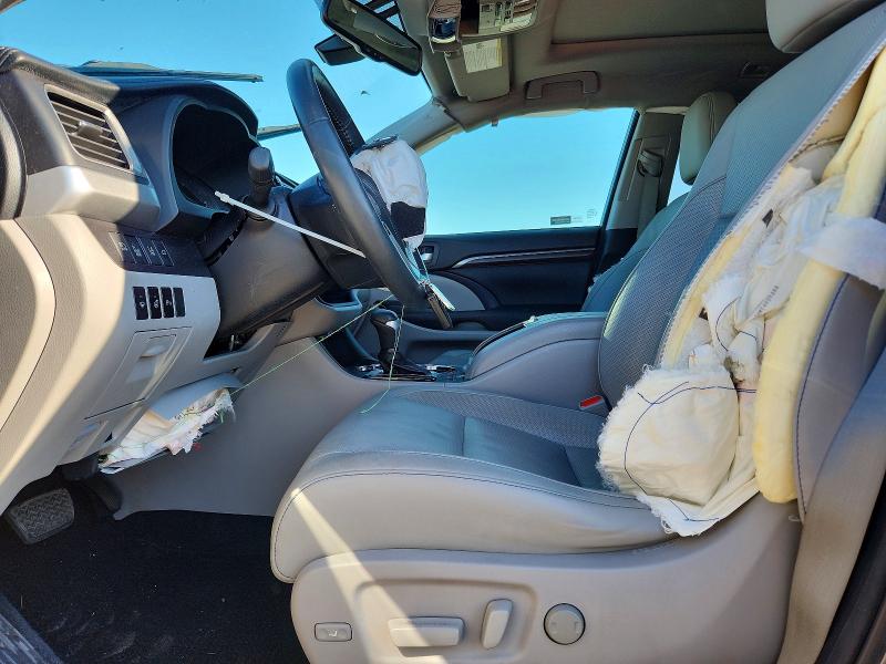 Снимка 7 от търг – 2014 TOYOTA HIGHLANDER с VIN 5TDYKRFH6ES034060