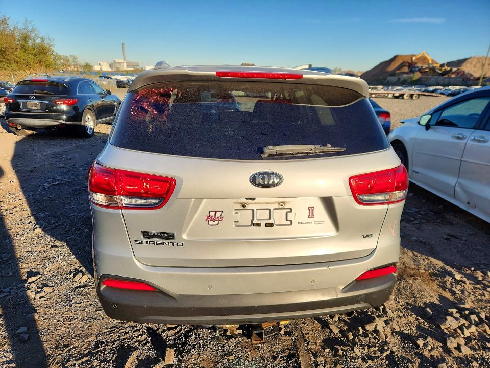 Photo 6 from auction – 2016 KIA SORENTO with VIN 5XYPGDA56GG012640