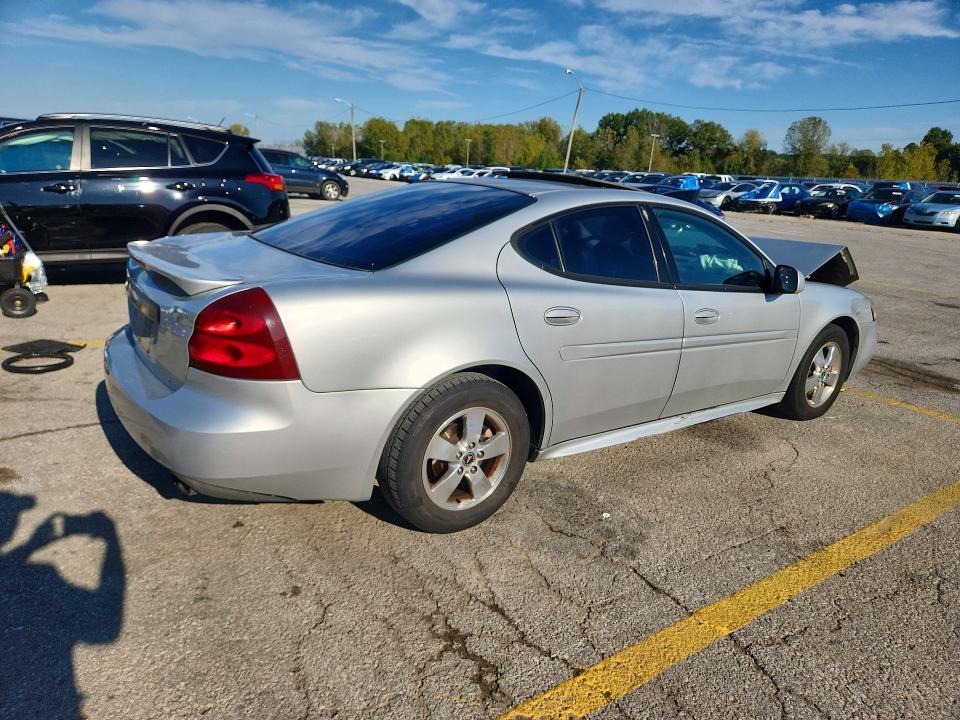 Снимка 3 от търг – 2005 PONTIAC GRAND PRIX с VIN 2G2WS522351292341
