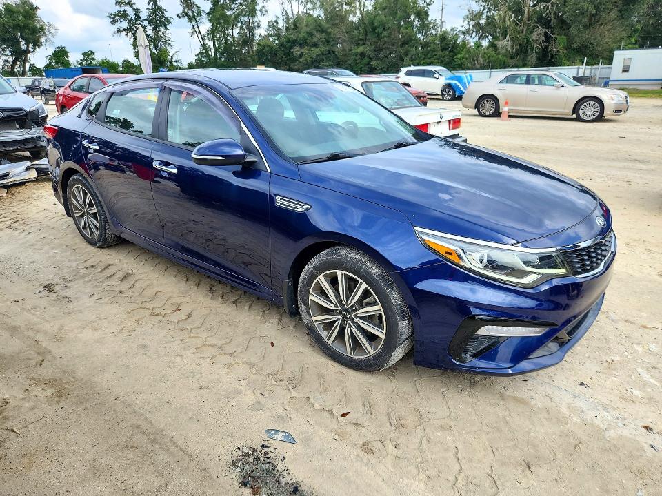 Photo 4 from auction – 2019 KIA OPTIMA with VIN 5XXGT4L35KG366590