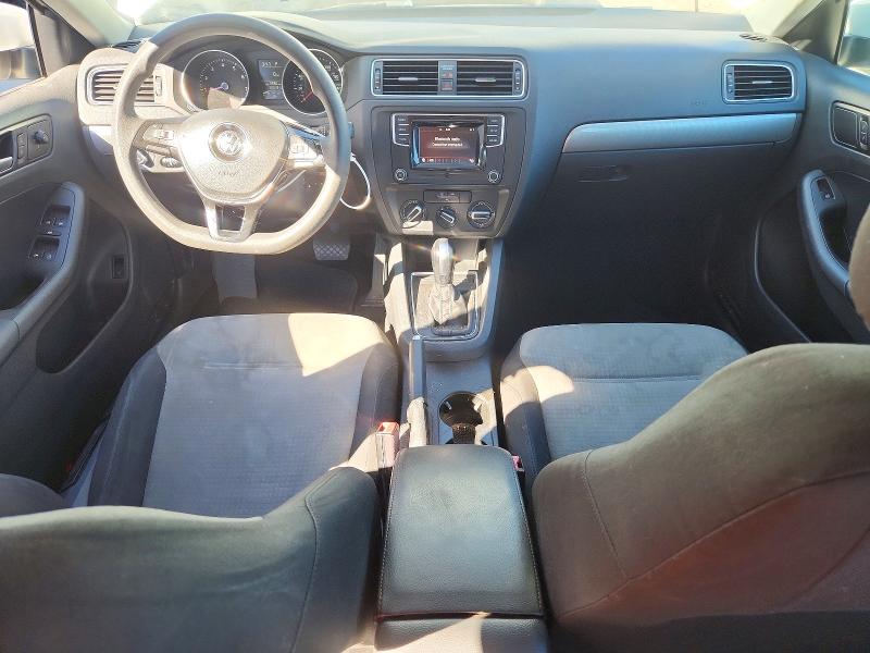 Снимка 8 от търг – 2018 VOLKSWAGEN JETTA с VIN 3VW2B7AJ9JM210921