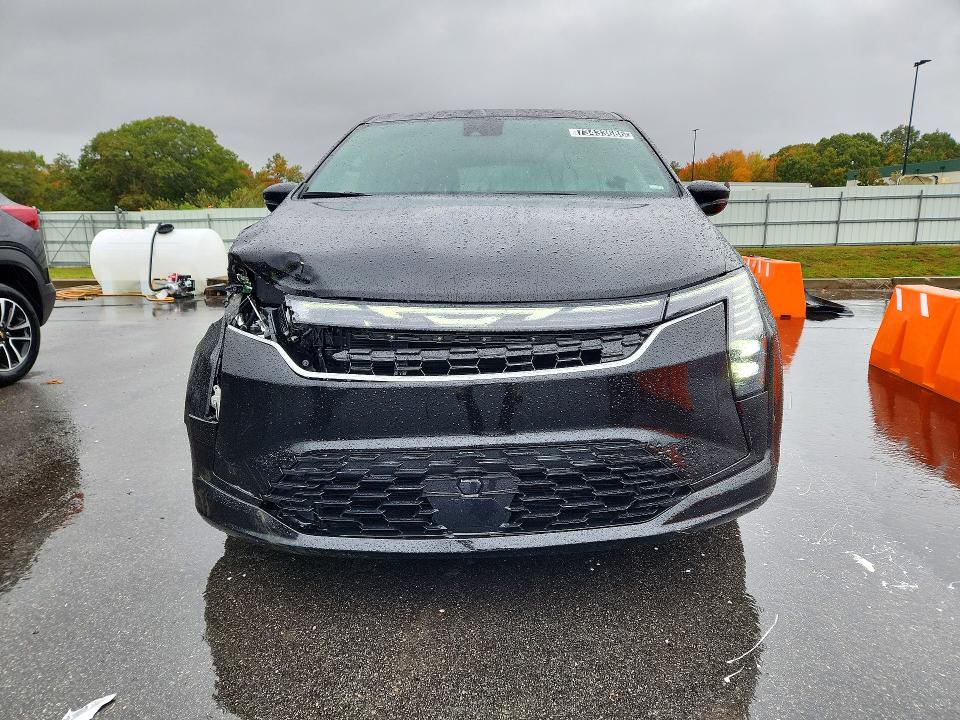 Снимка 5 от търг – 2027 CHRYSLER PACIFICA с VIN 2C4RC1BG0VR573637