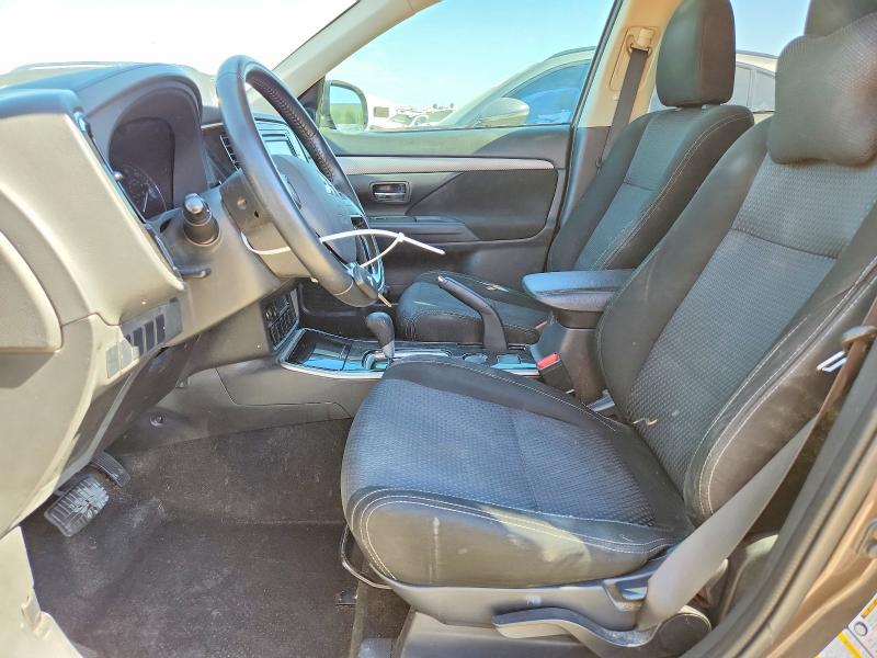 Photo 7 from auction – 2017 MITSUBISHI OUTLANDER with VIN JA4AD2A38HZ041927