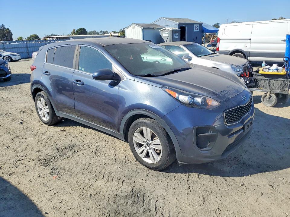 Zdjęcie 4 z aukcji – 2018 KIA SPORTAGE z VIN KNDPM3AC0J7329352