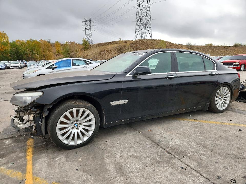 BMW 750 2012 с VIN WBAKC8C56CC437359 - Фото с аукциона