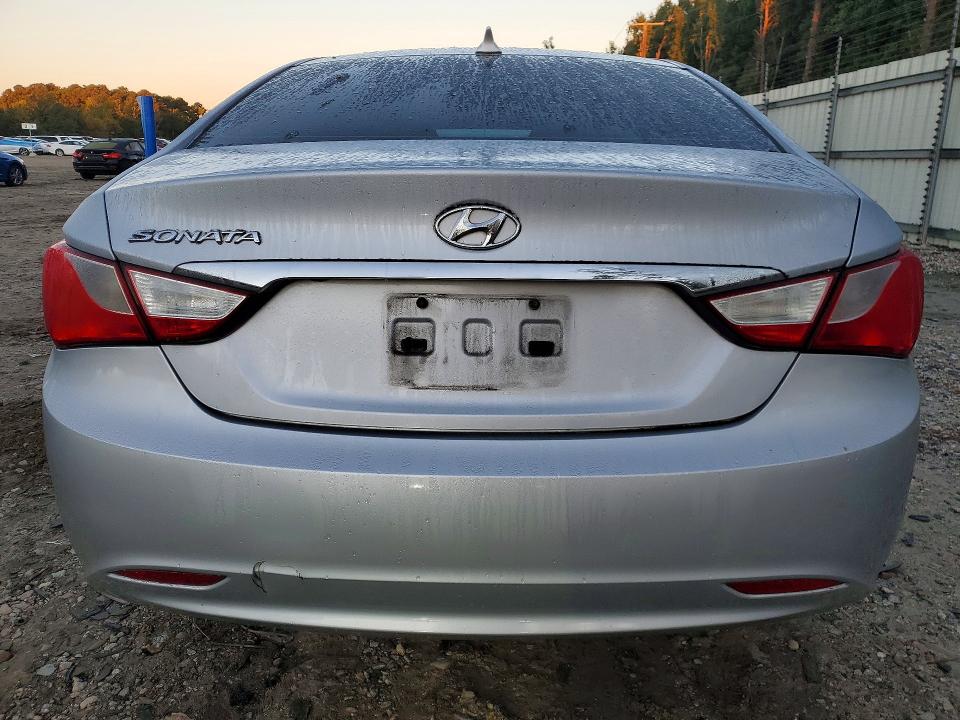 Снимка 6 от търг – 2011 HYUNDAI SONATA с VIN 5NPEB4AC6BH007671