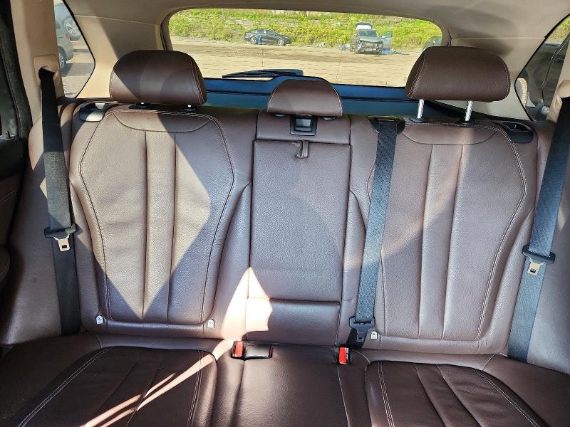 Снимка 10 от търг – 2014 BMW X5 с VIN 5UXKR0C50E0H27931