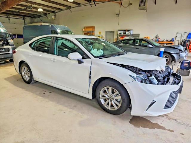 Zdjęcie 4 z aukcji – 2025 TOYOTA CAMRY z VIN 4T1DAACK9SU123613