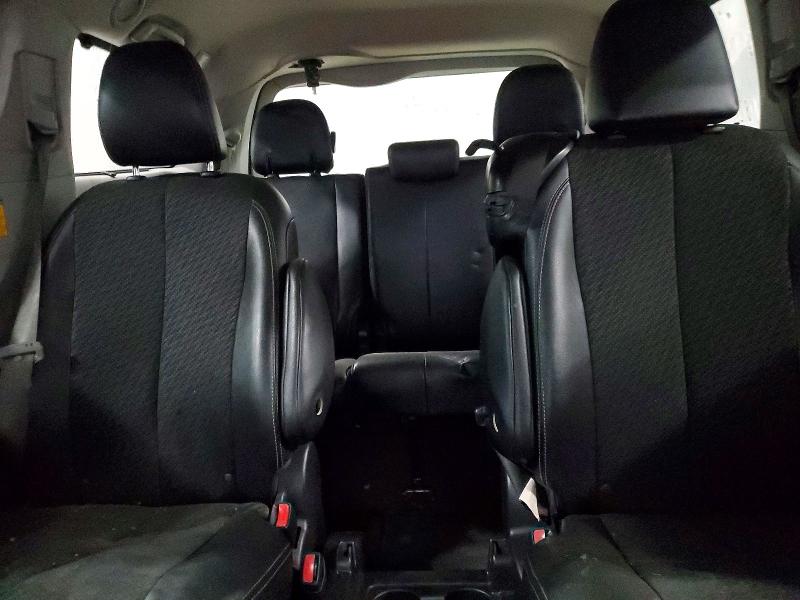 Снимка 10 от търг – 2014 TOYOTA SIENNA с VIN 5TDXK3DC8ES504248
