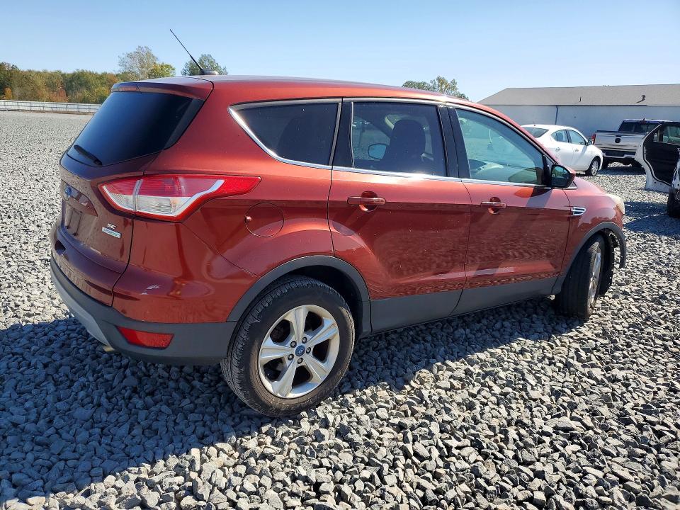 Foto 3 de la subasta – 2014 FORD ESCAPE con VIN 1FMCU0GX2EUA67957