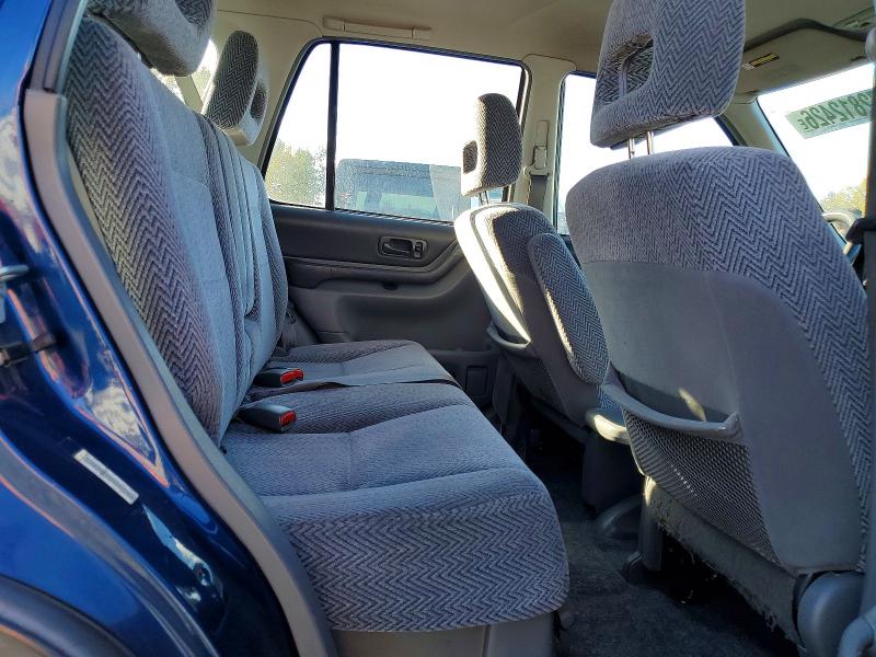 Photo 11 from auction – 1998 HONDA CR-V with VIN JHLRD2841WC012361