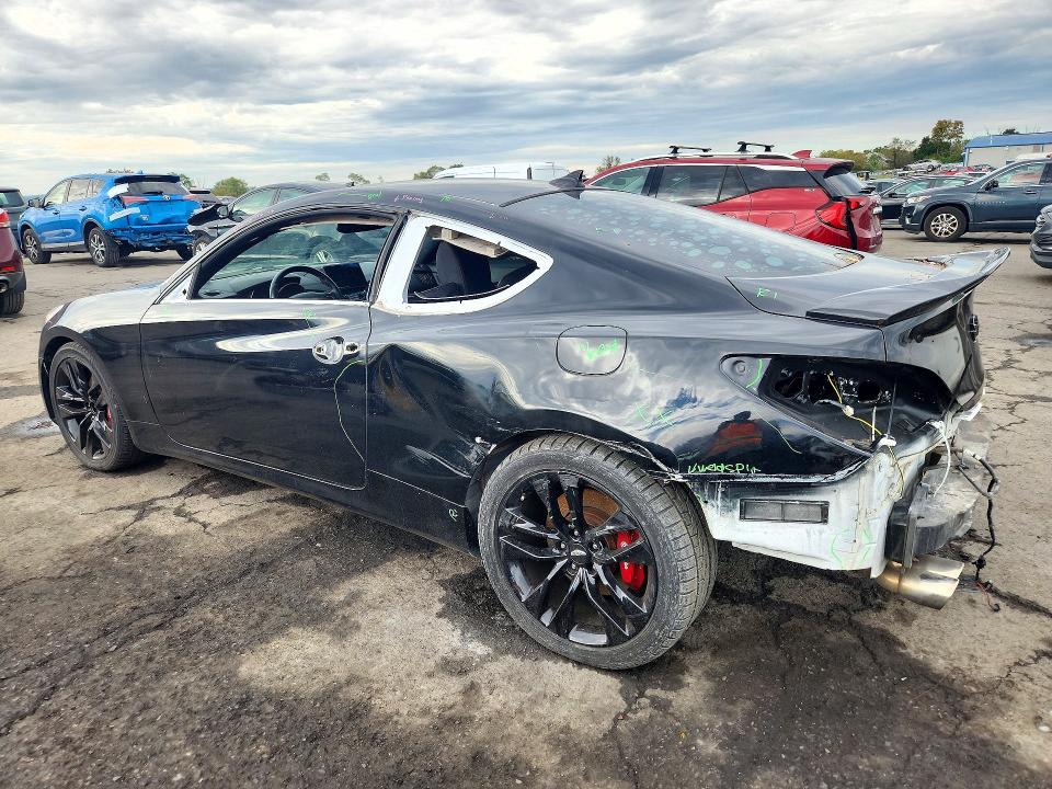 Снимка 2 от търг – 2016 HYUNDAI GENESIS COUPE с VIN KMHHT6KJ6GU131242