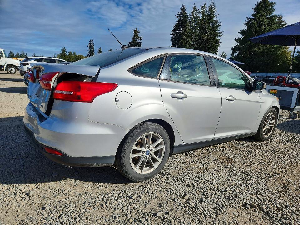 Photo 3 from auction – 2015 FORD FOCUS with VIN 1FADP3F20FL241786
