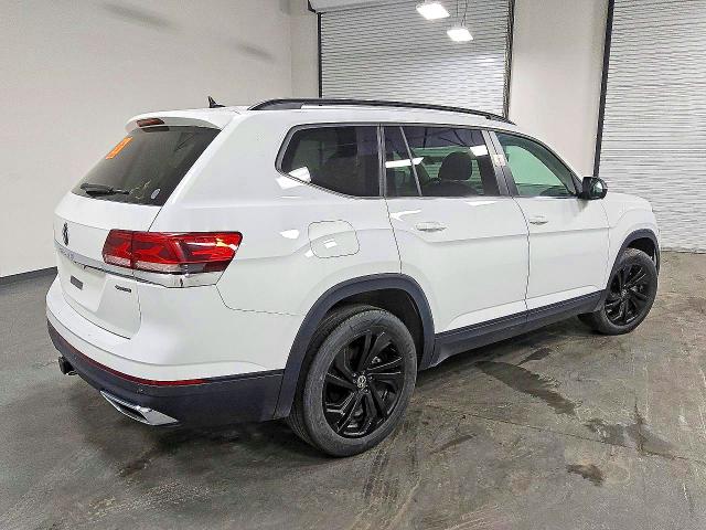 Photo 3 from auction – 2023 VOLKSWAGEN ATLAS with VIN 1V2HR2CA9PC520312
