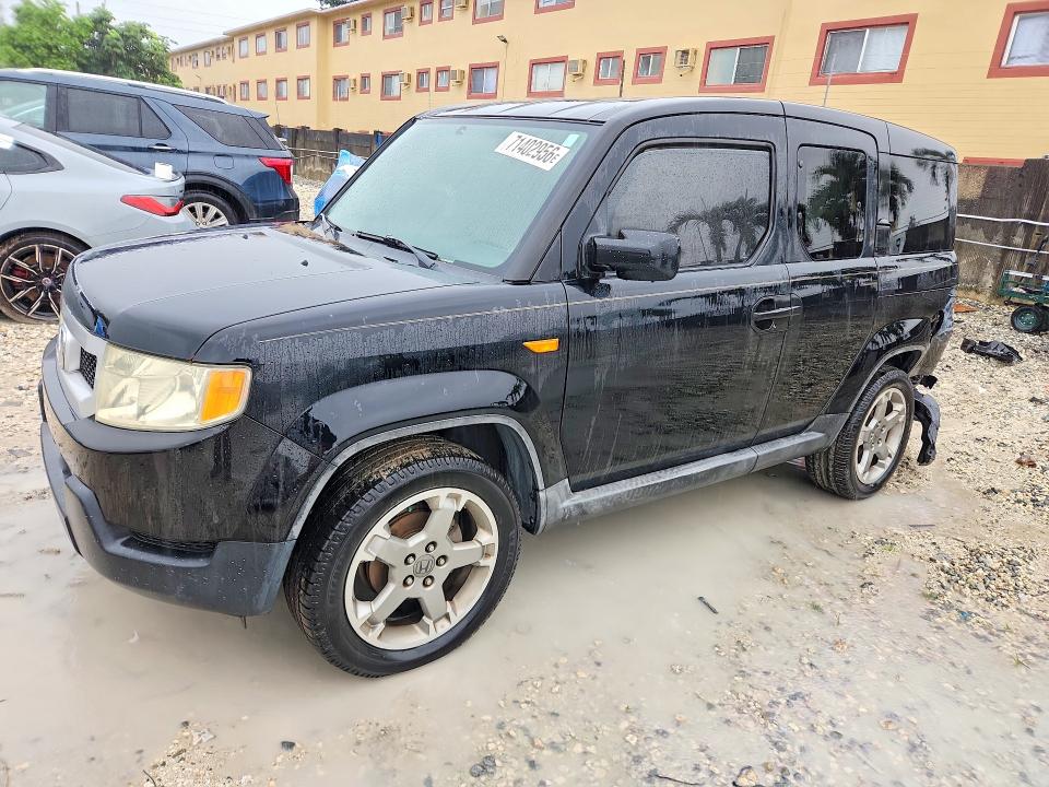 HONDA ELEMENT 2010 مع رقم تعريف المركبة 5J6YH1H39AL000301 - صورة من المزاد