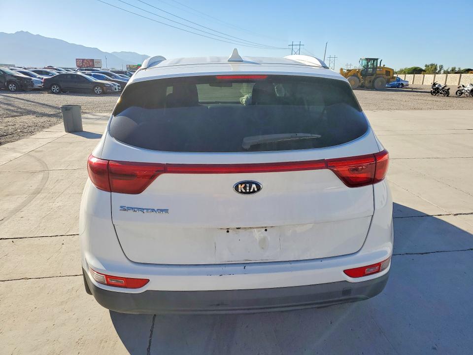 Photo 6 from auction – 2017 KIA SPORTAGE with VIN KNDPMCAC5H7245862