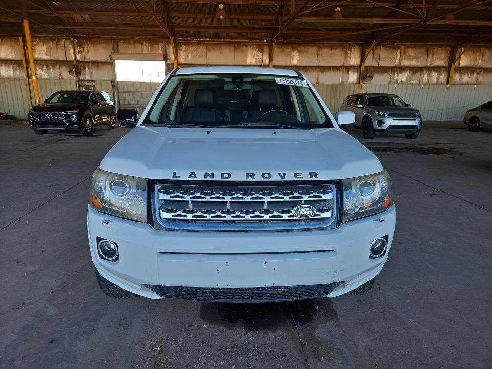 Photo 5 from auction – 2013 LAND ROVER LR2 with VIN SALFR2BG1DH341199