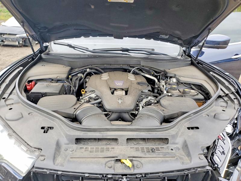 Снимка 12 от търг – 2019 MASERATI LEVANTE с VIN ZN661YUSXKX313535