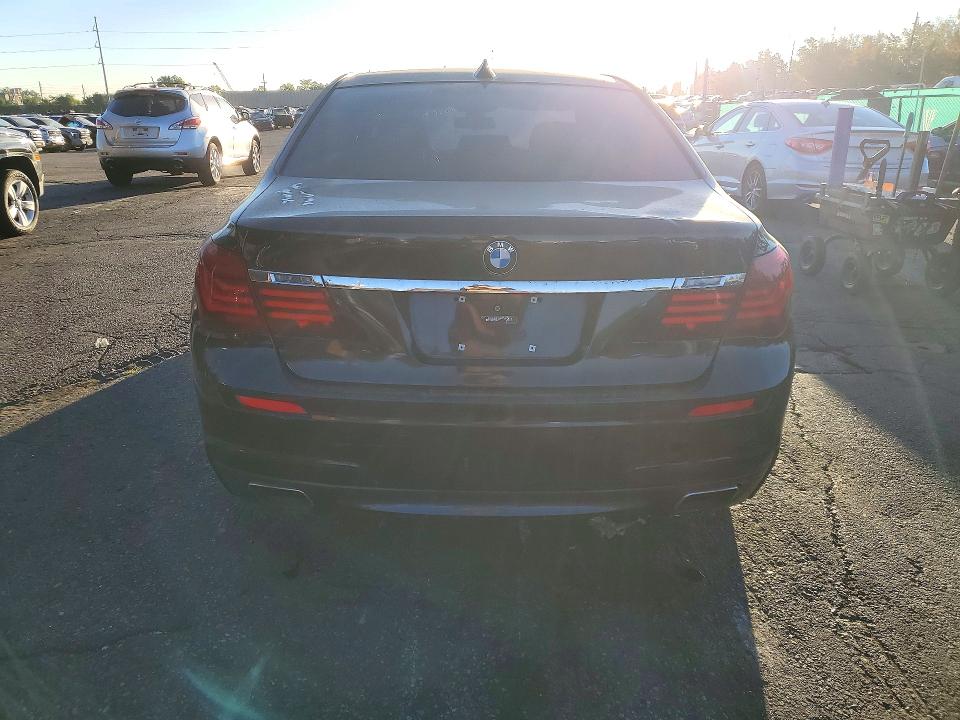 Photo 6 from auction – 2015 BMW 750 with VIN WBAYF8C5XFD655367