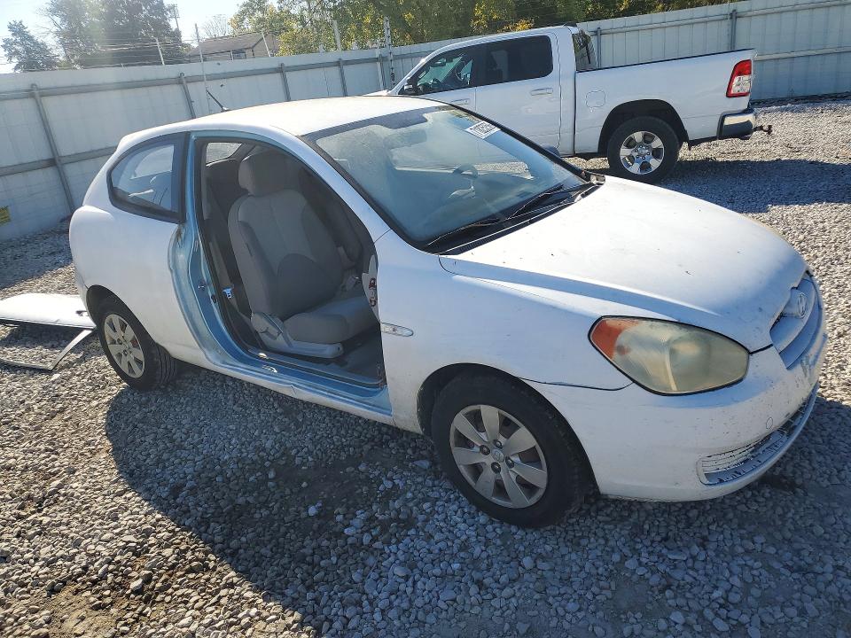Photo 4 from auction – 2008 HYUNDAI ACCENT with VIN KMHCM36C78U057350