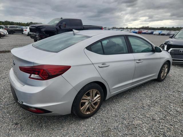 Снимка 3 от търг – 2019 HYUNDAI ELANTRA с VIN 5NPD84LF1KH430143