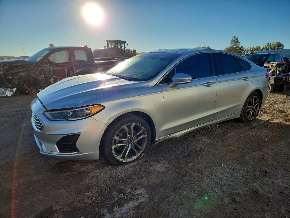 FORD FUSION 2019 с VIN 3FA6P0CD6KR260979 - Снимка от търг