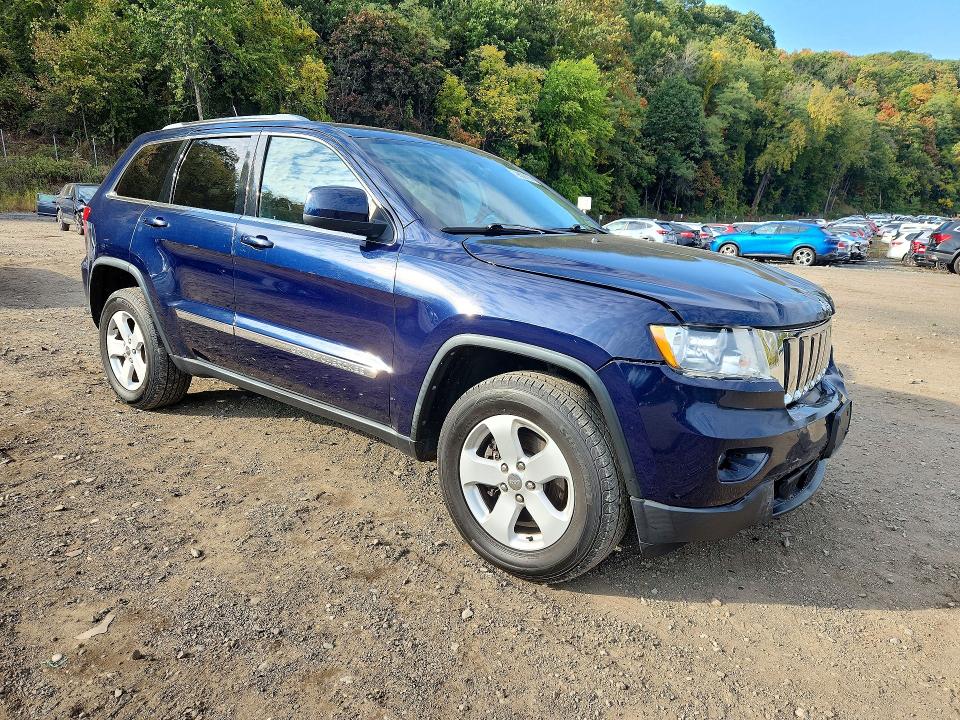 Снимка 4 от търг – 2013 JEEP GRAND CHEROKEE с VIN 1C4RJFAG9DC501623