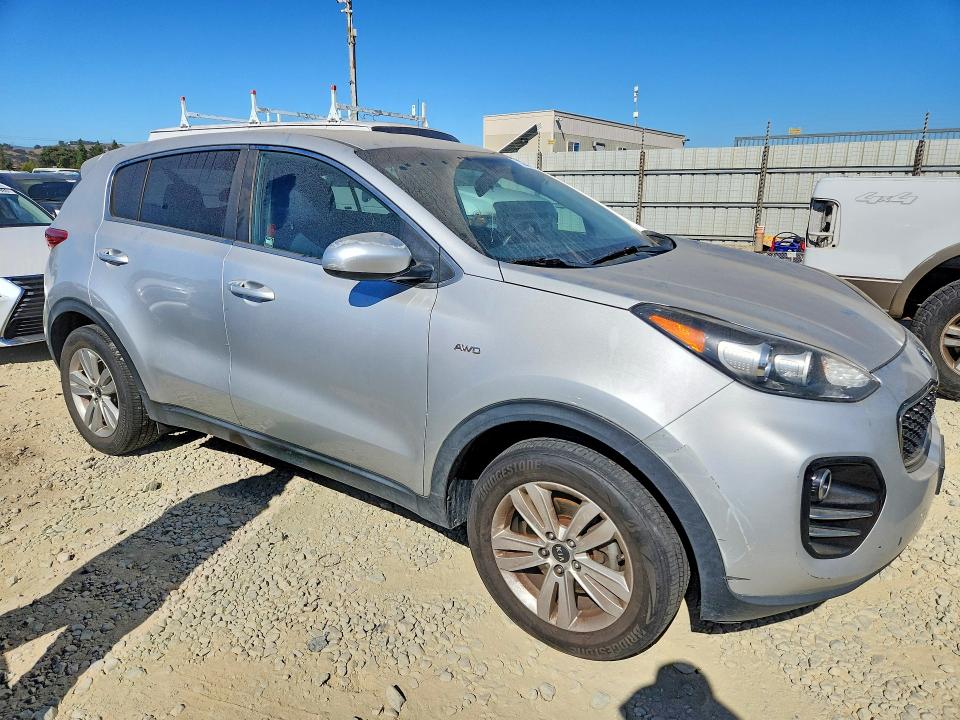 Снимка 4 от търг – 2017 KIA SPORTAGE с VIN KNDPMCAC3H7255127