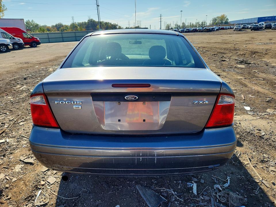 Photo 6 from auction – 2006 FORD FOCUS with VIN 1FAFP34N16W227139