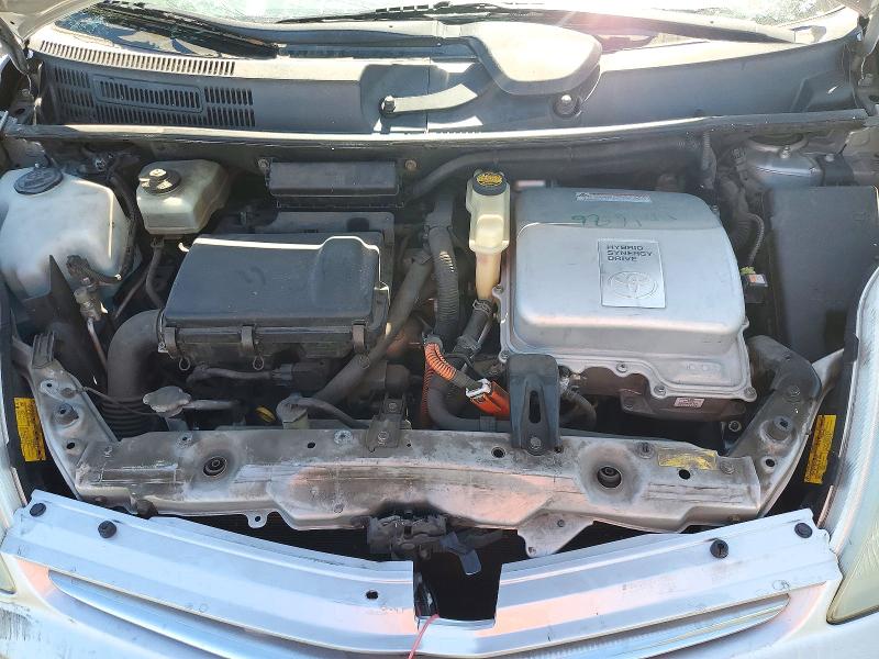 Снимка 11 от търг – 2006 TOYOTA PRIUS с VIN JTDKB20U963163576