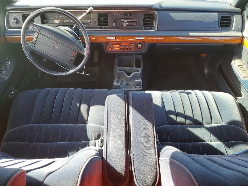 Снимка 8 от търг – 1992 MERCURY GRAND MARQUIS с VIN 2MELM75W1NX758329